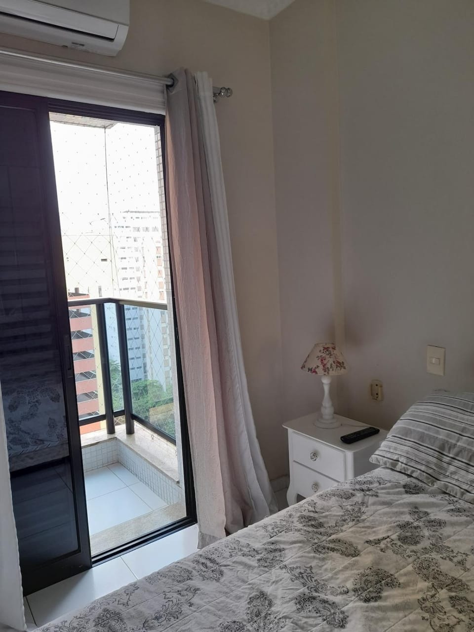 Flat com vista parcial ao mar Apartment in State of São Paulo