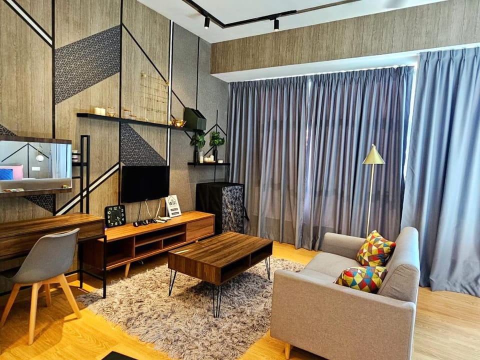TV and multimedia, Living room, Seating area, Evening entertainment