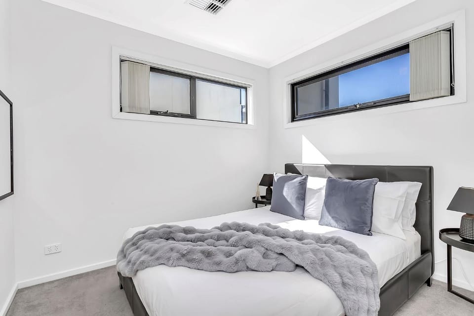 Luxurious Living in St Clair with Spa and Balcony House in Adelaide