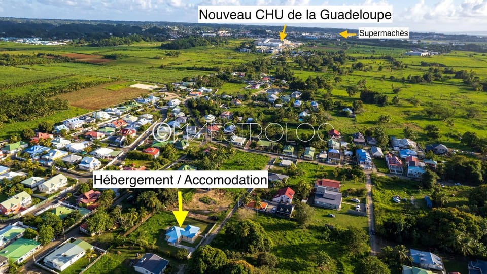 Day, Neighbourhood, Natural landscape, Bird's eye view, Location
