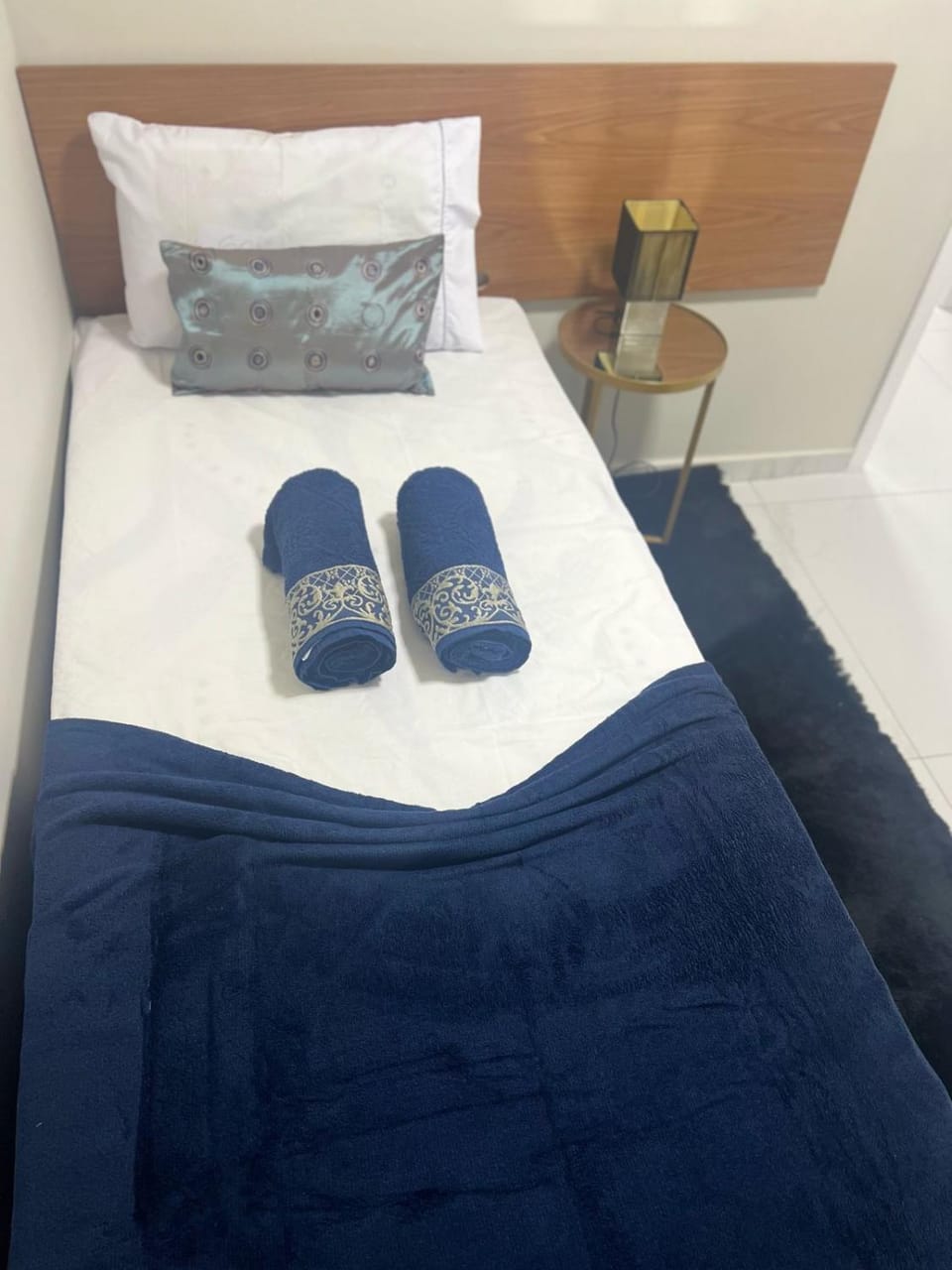 Apartamento em Frente ao Shopping Itaguaçu Apartment in São José