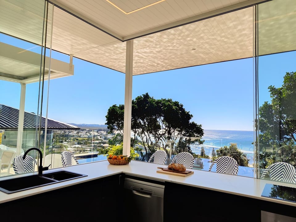Pool House - luxury 3 bedroom with views and sauna House in Lennox Head