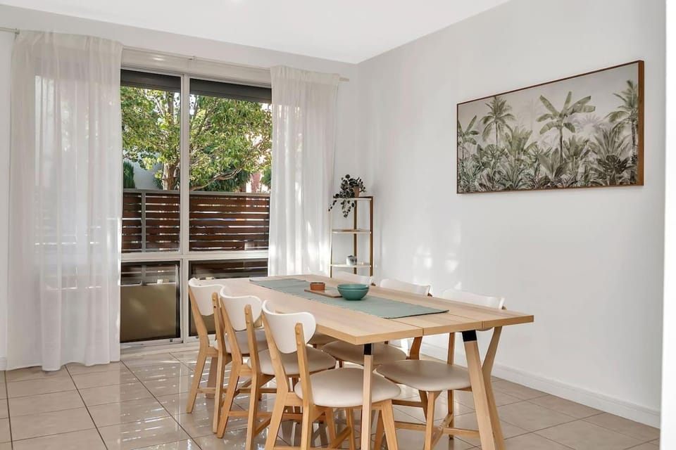 Other, Dining area