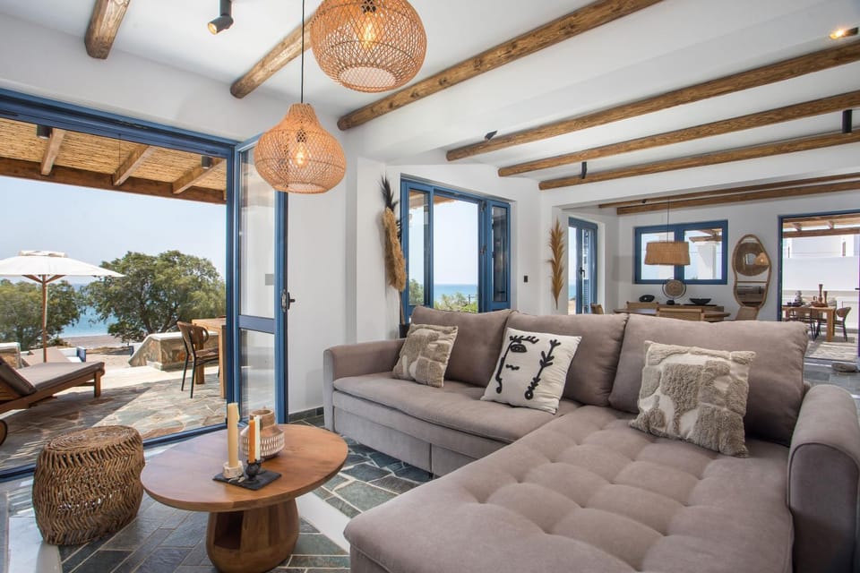 Villa Mare Mio, beachfront, newly rennovated House in Rhodes, Greece