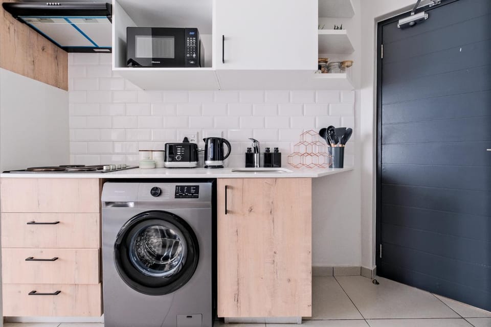 Coffee/tea facilities, Kitchen or kitchenette, toaster, washing machine