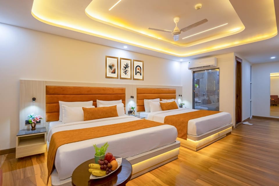 Bed, Coffee/tea facilities, View (from property/room), View (from property/room), Business facilities, Bedroom, Breakfast, Family, VIP, wardrobe