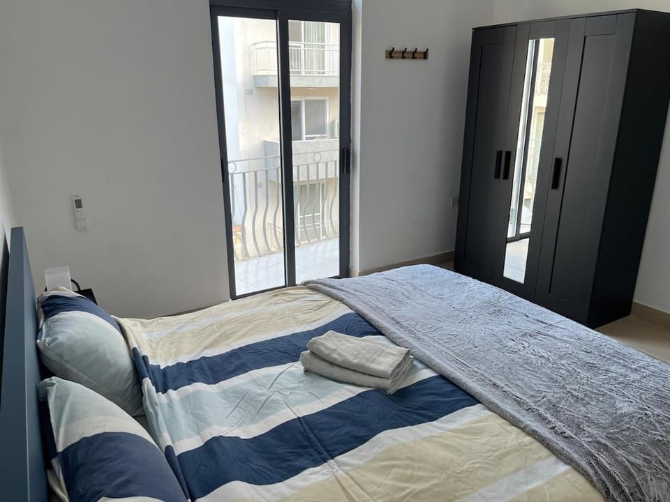 Bed, Bedroom, wardrobe