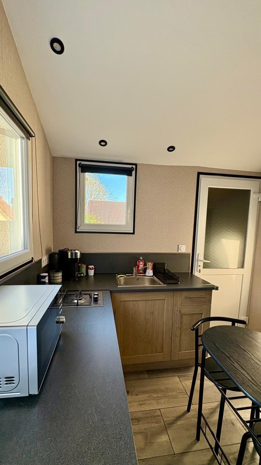Kitchen or kitchenette, stove