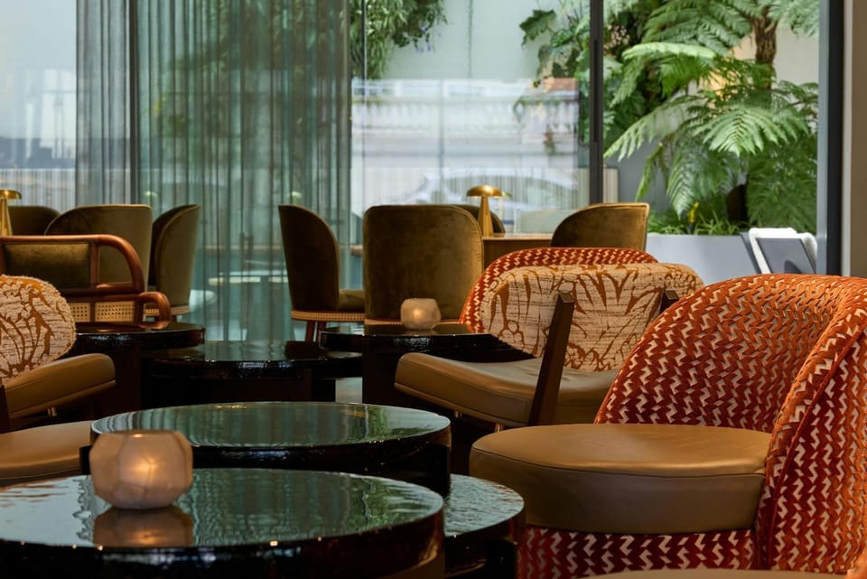 Lounge or bar