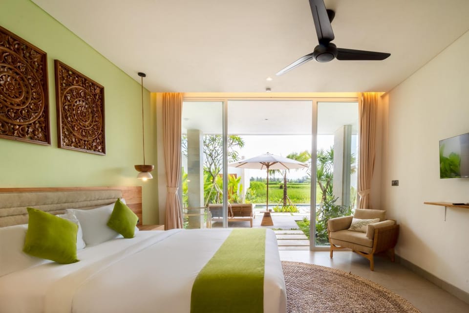 Bed, TV and multimedia, Bedroom, air conditioner, air conditioner