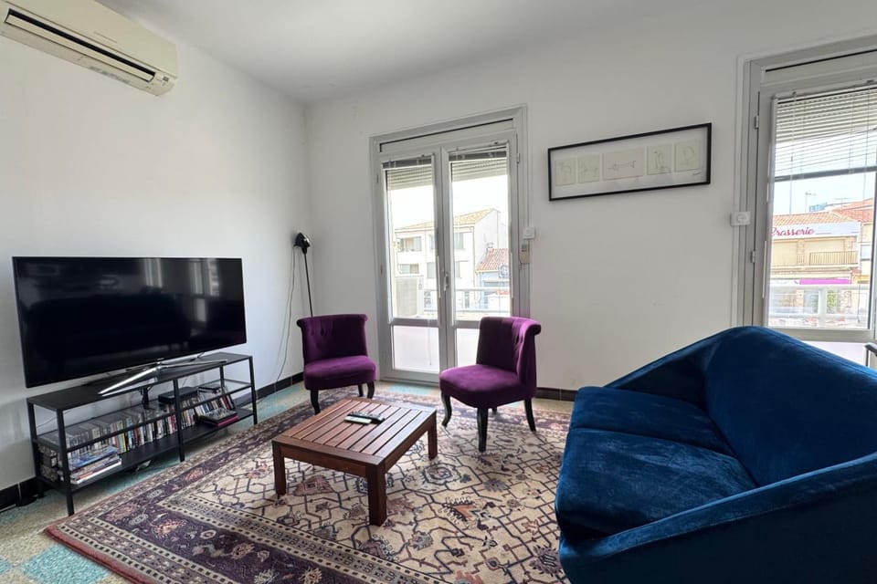 TV and multimedia, Living room, air conditioner