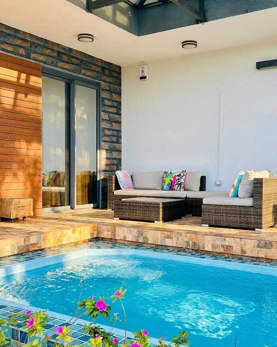 Patio, Pool view, Swimming pool