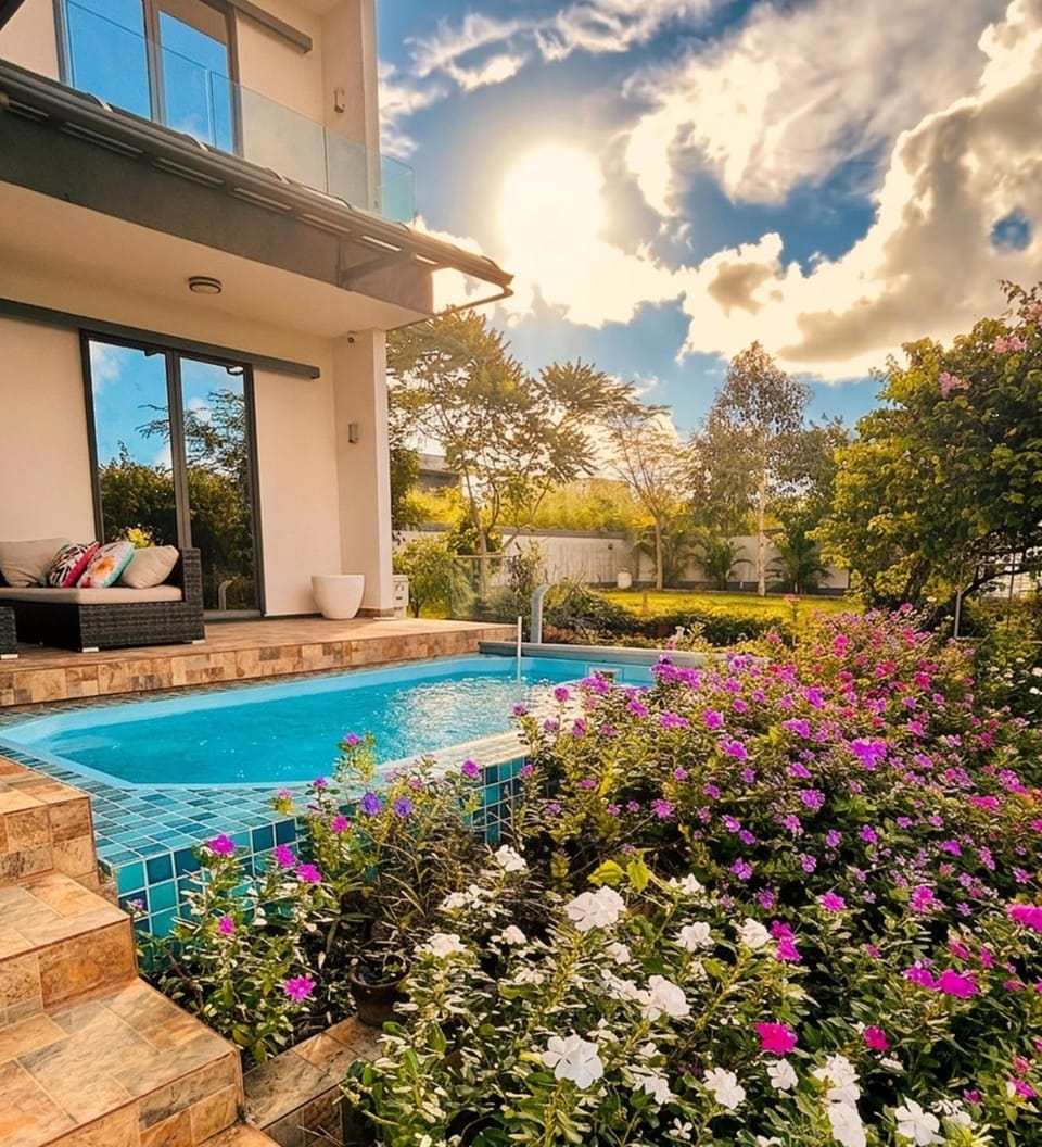 Patio, Garden, Swimming pool