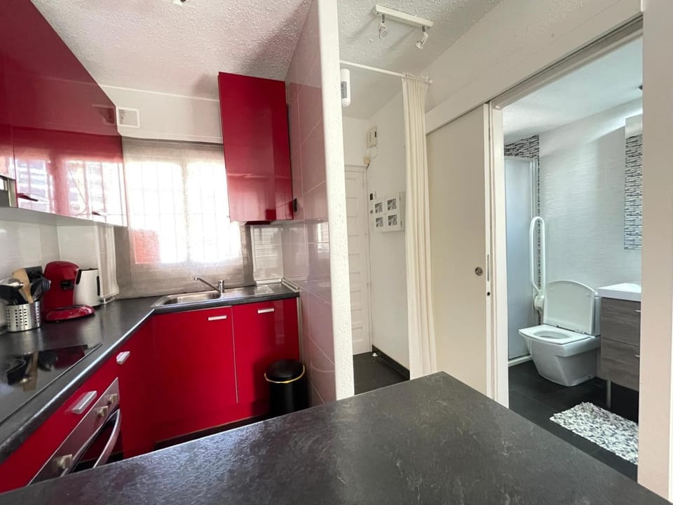 Kitchen or kitchenette, Living room