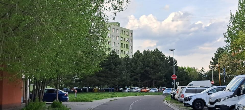 Property building, Neighbourhood, Location, Parking