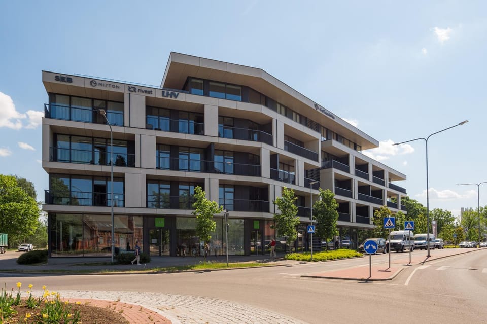 Property building, Neighbourhood, Street view, Location