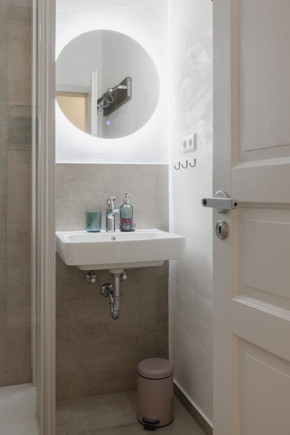 Shower, Bathroom