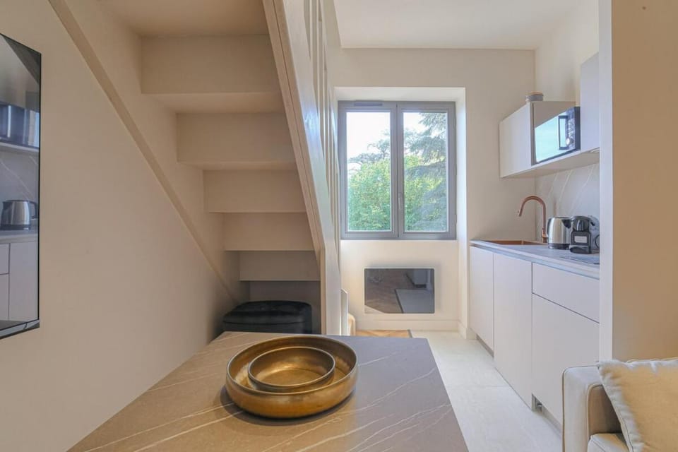 Appartement moderne et chaleureux, Ecully Apartment in Lyon