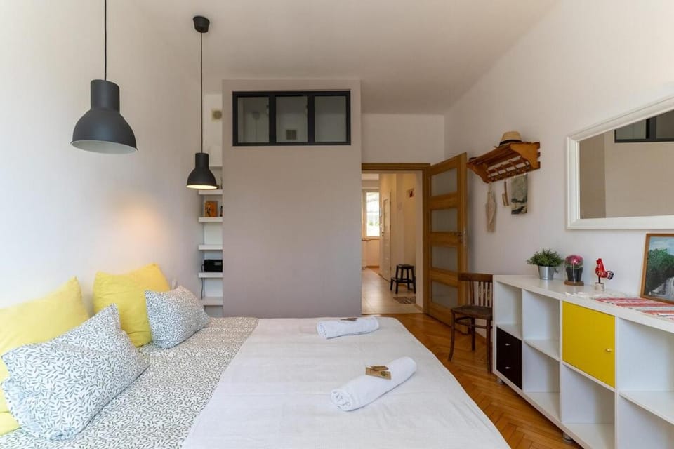 Warsaw Concierge Paryska Apartment in Warsaw