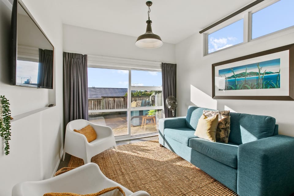 Escape on St Aubyn Apartment in New Plymouth