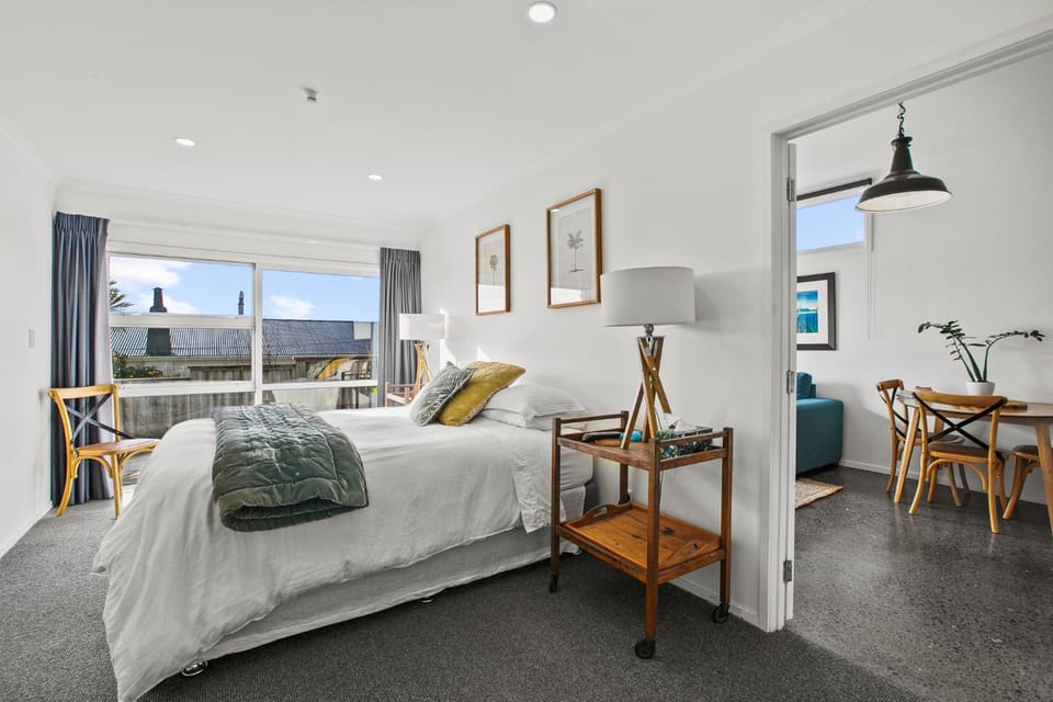 Escape on St Aubyn Apartment in New Plymouth