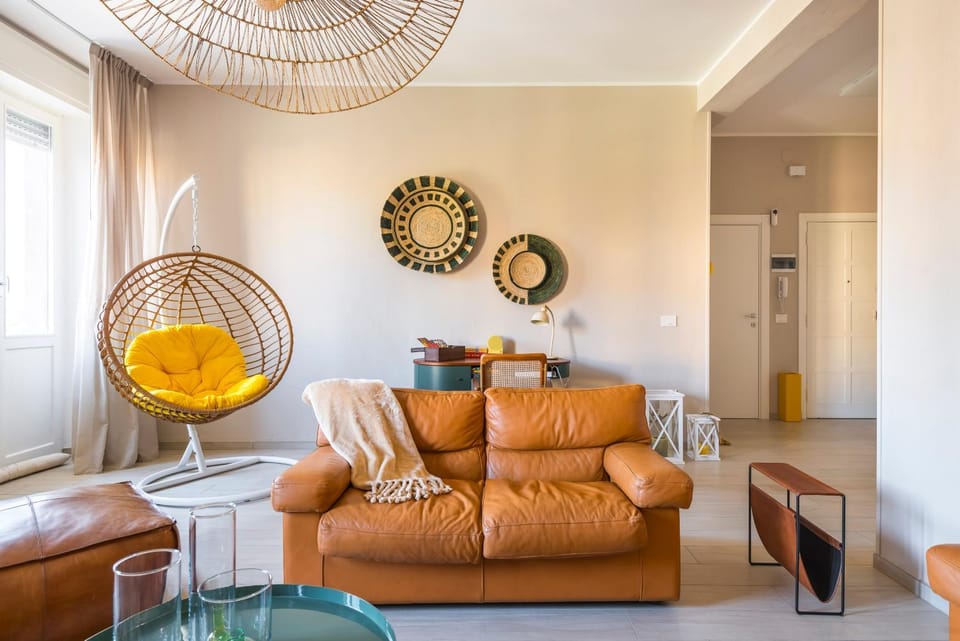 Living room, Seating area, air conditioner