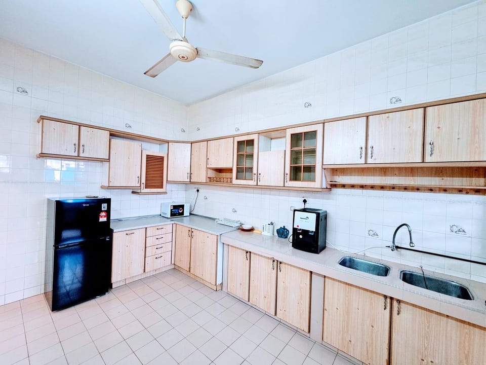 Kitchen or kitchenette, dishwasher, fireplace, minibar, oven, pet friendly, stove, toaster