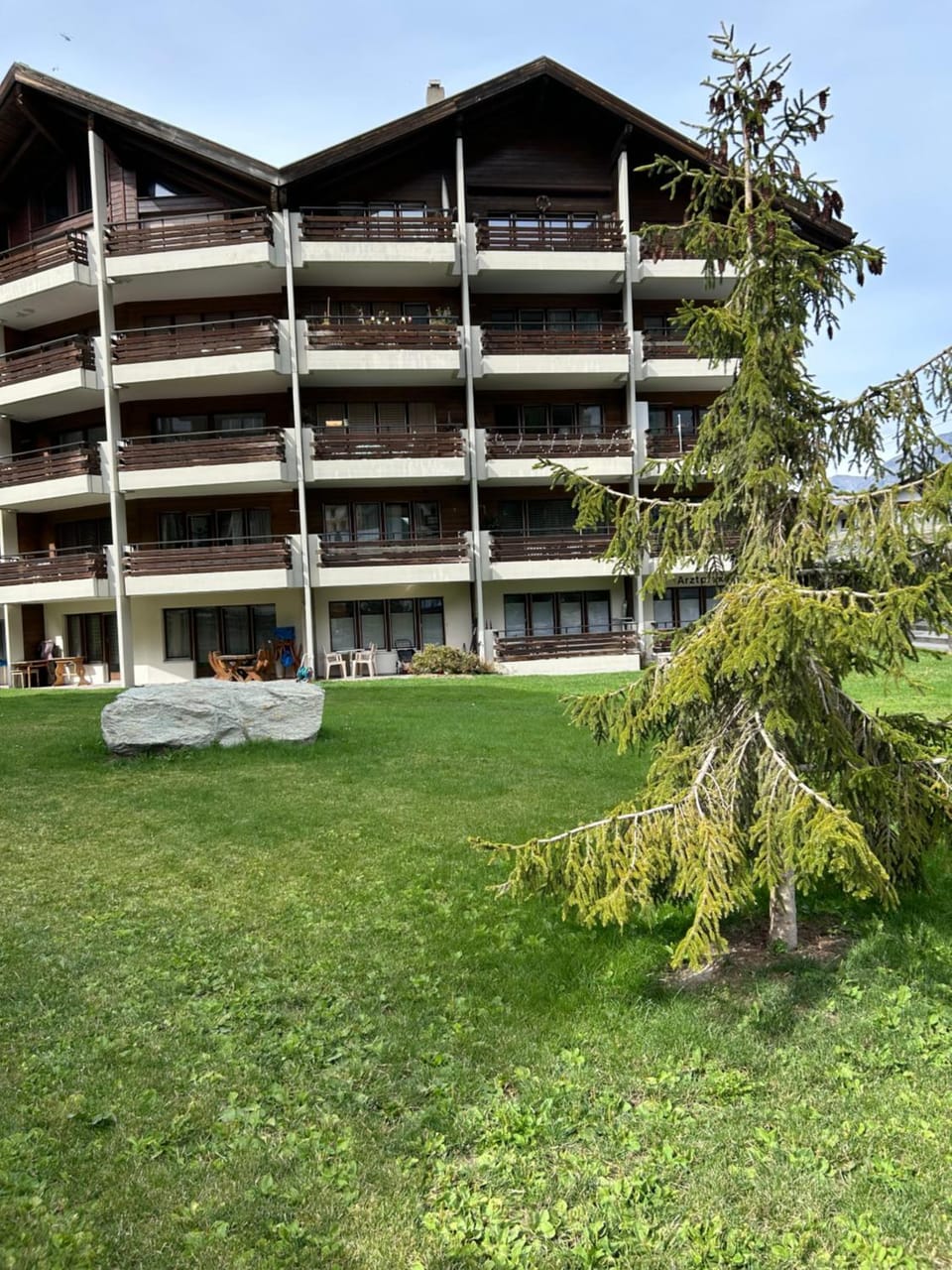 Property building, Natural landscape, Garden view