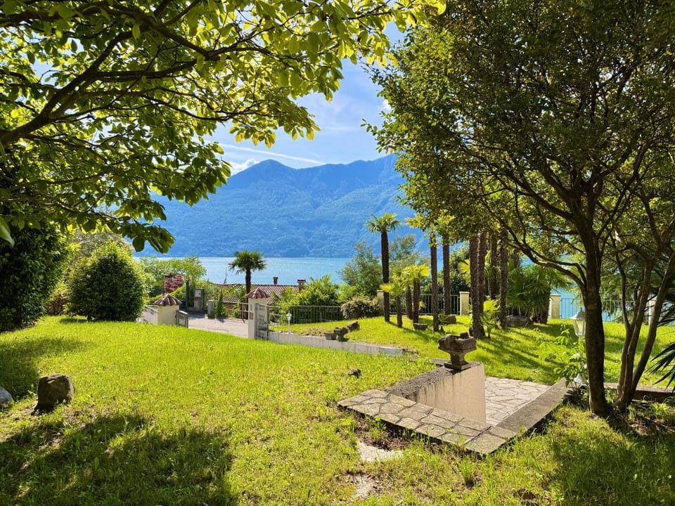 Villa Miralago Villa in Canton of Ticino