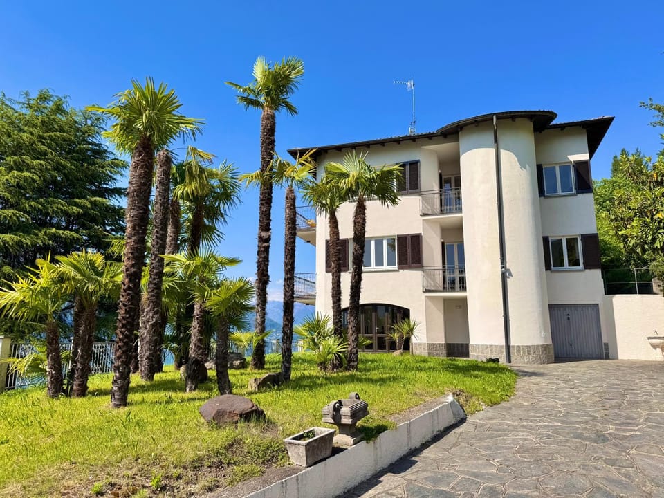 Villa Miralago Villa in Canton of Ticino