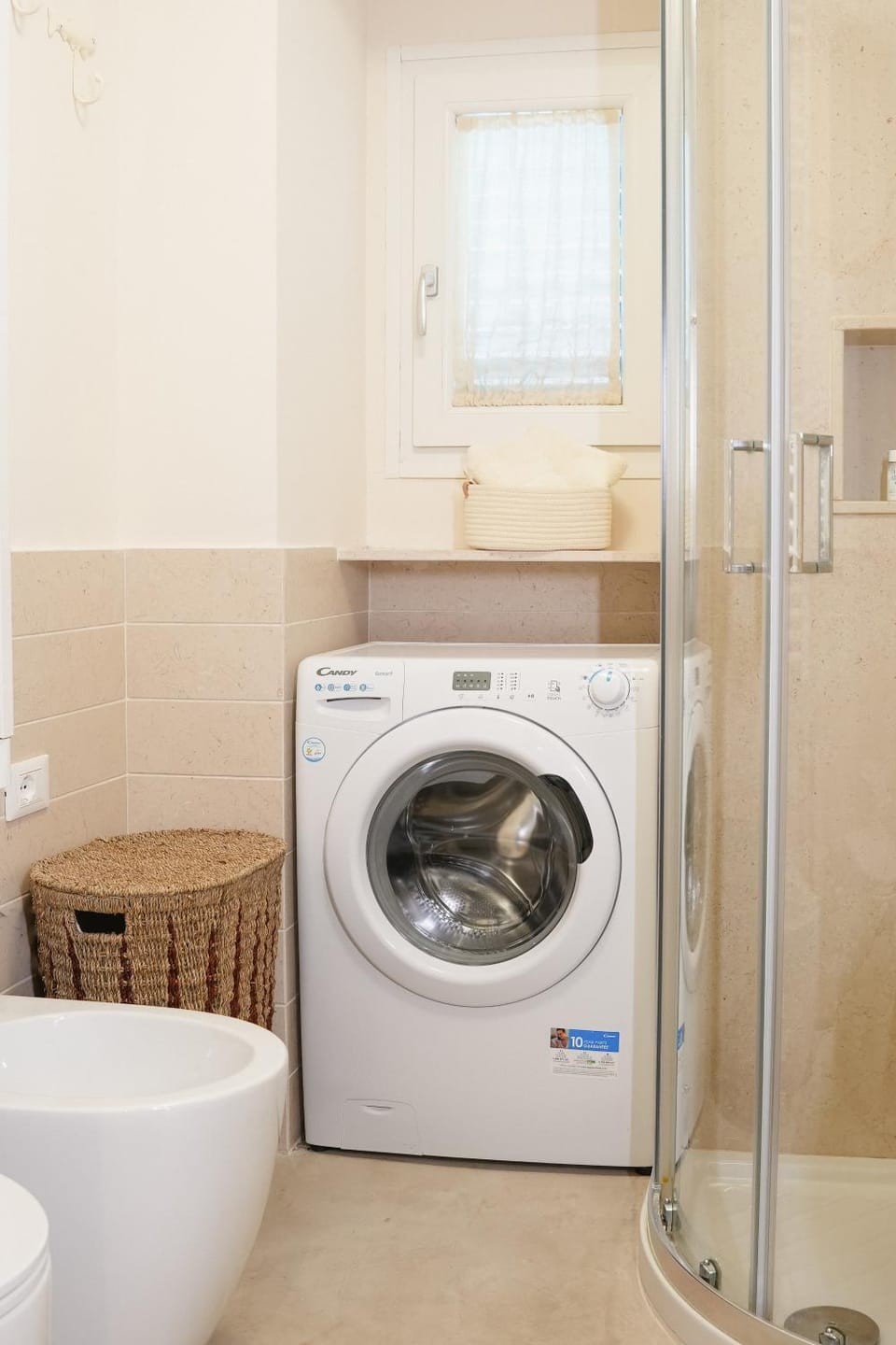 Toilet, Bathroom, washing machine