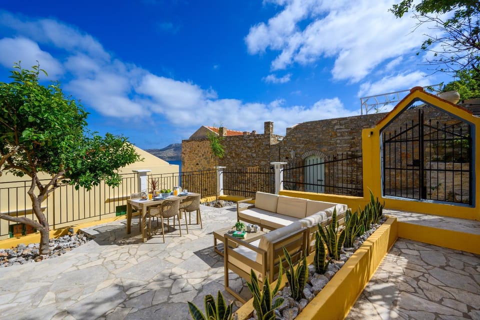 Property building, Patio, View (from property/room), Balcony/Terrace