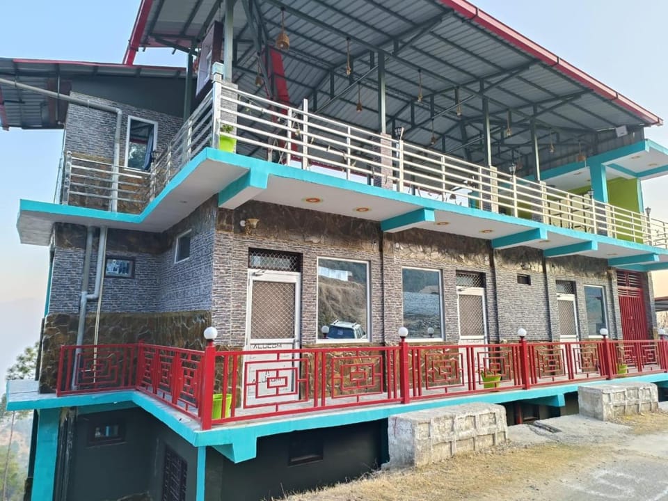 Snowfall Homestay Digoti Ranikhet Vacation rental in Uttarakhand