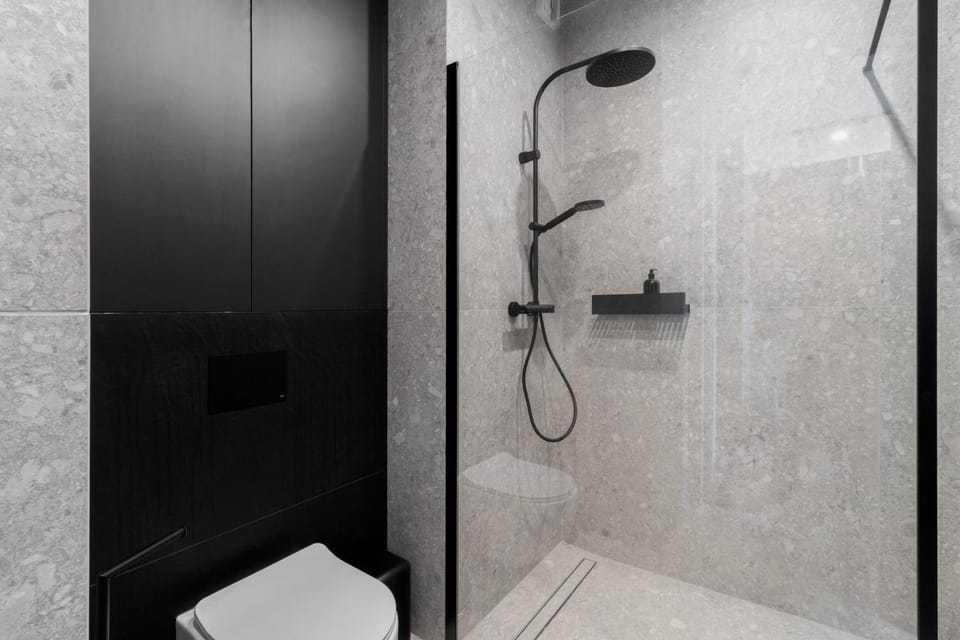 Shower, Bathroom, towels
