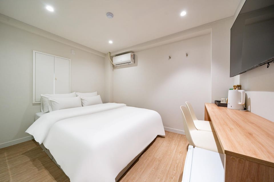 Cream Hotel Hotel in Seoul
