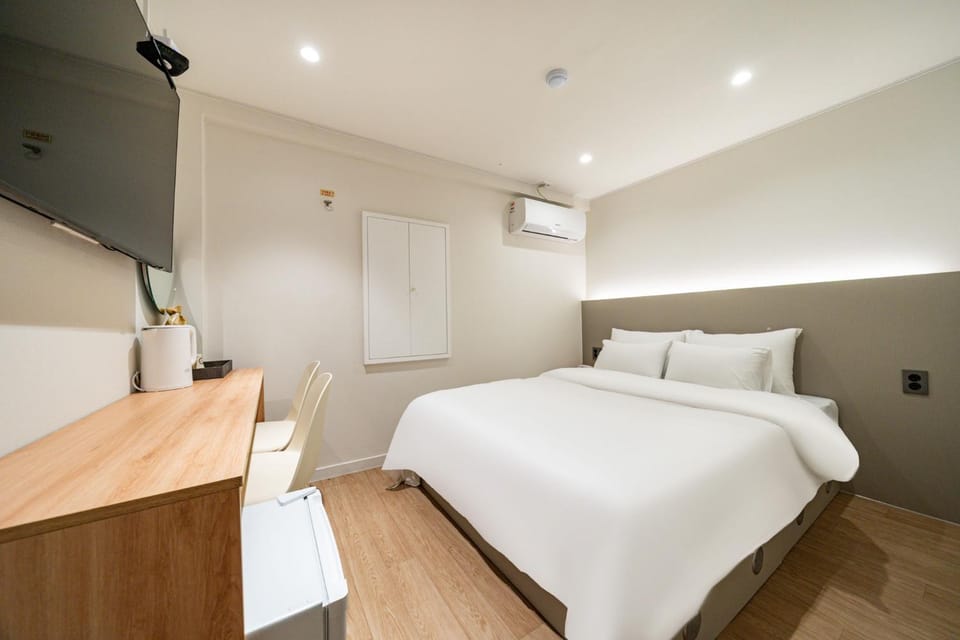 Cream Hotel Hotel in Seoul
