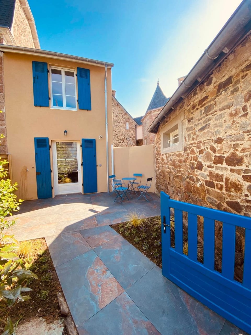 Garden, Garden, Balcony/Terrace