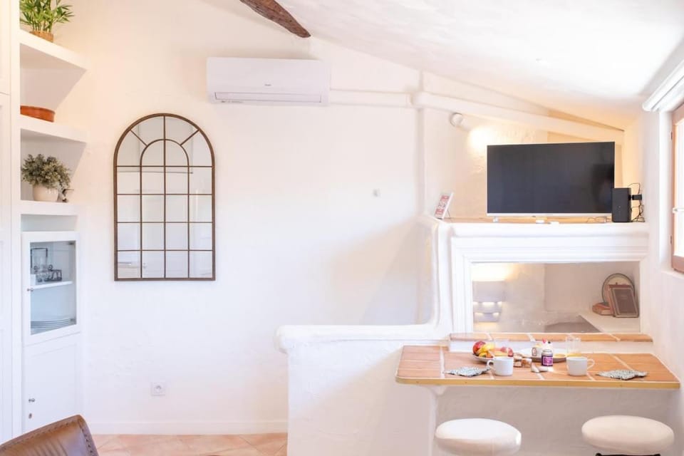 #5 Staywizus - Eagle Nest 5mins walk of the Sea AC Wifi Old town Apartment in Nice