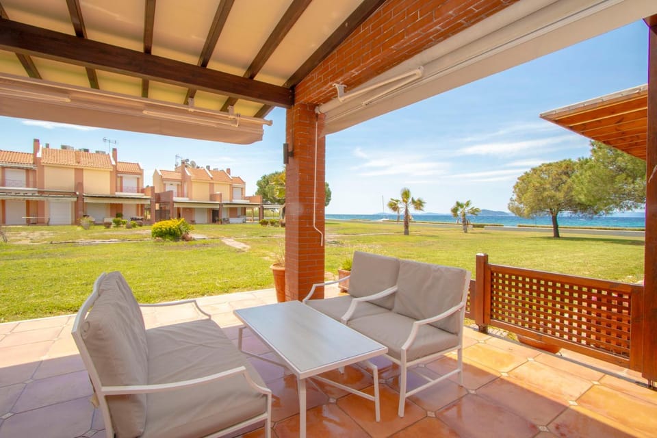 Garden, Sea view