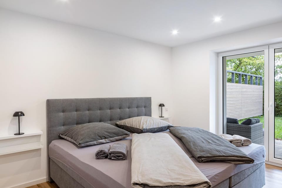 Living room, Bedroom