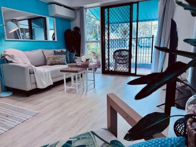 The Love Shack Apartment in Woorim