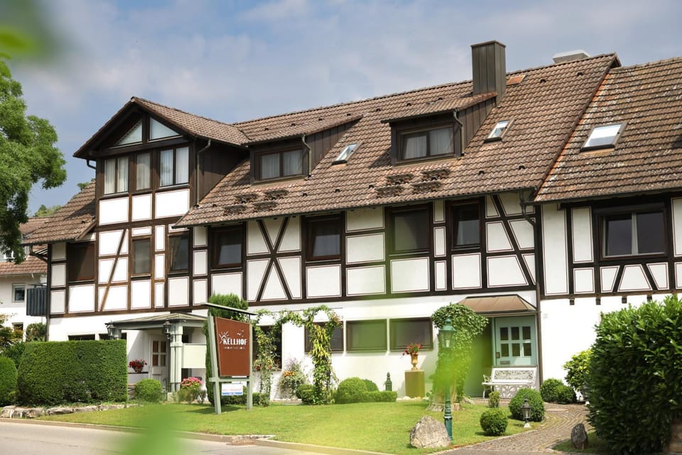 Hotel Kellhof - Bed & Breakfast Hotel in Gaienhofen