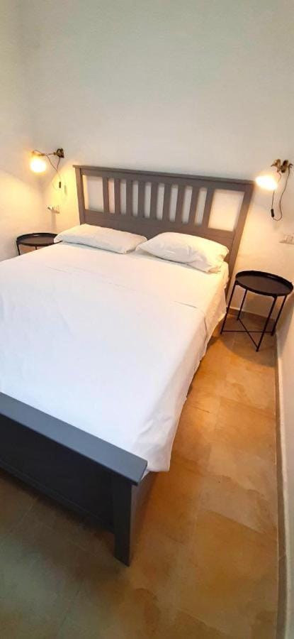 Ginger House - Ciraccio Beach Apartment in Campania