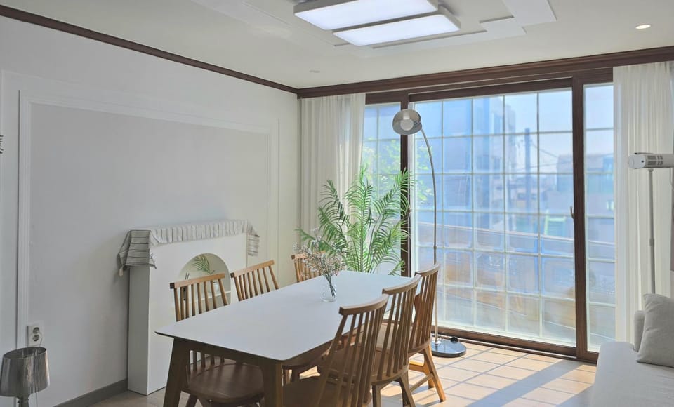 머물다 울산 울산공항 5분 태화강역10분 울산 병영성 Bed and Breakfast in South Korea