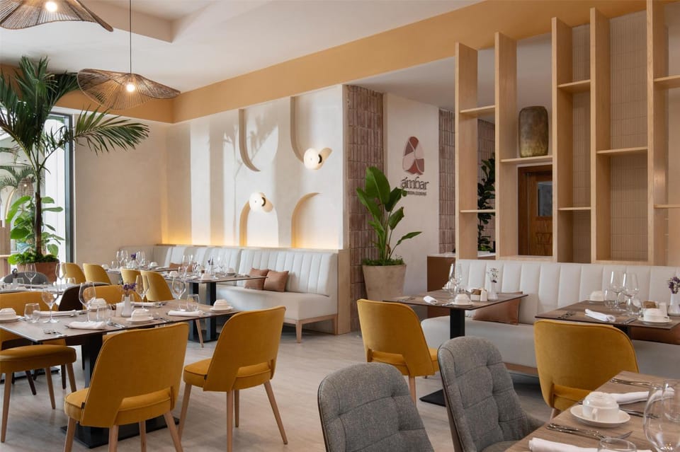 Restaurant/places to eat, Restaurant/places to eat