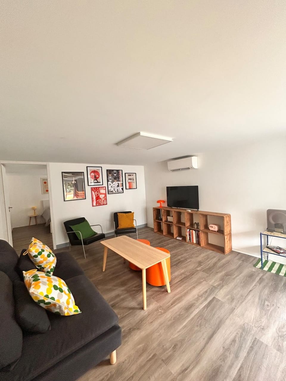 Communal lounge/ TV room, TV and multimedia, Living room, Seating area