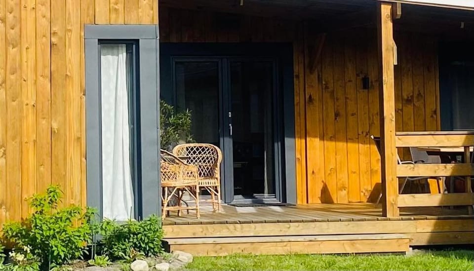 Property building, Garden, Balcony/Terrace, Balcony/Terrace, Garden view