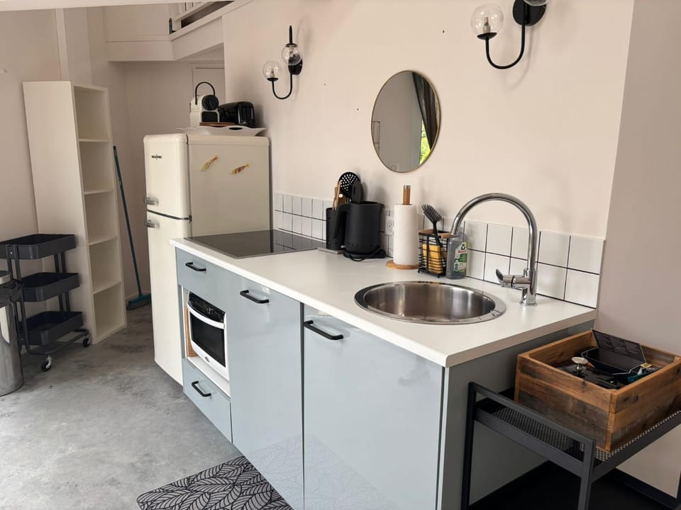 Kitchen or kitchenette, Living room