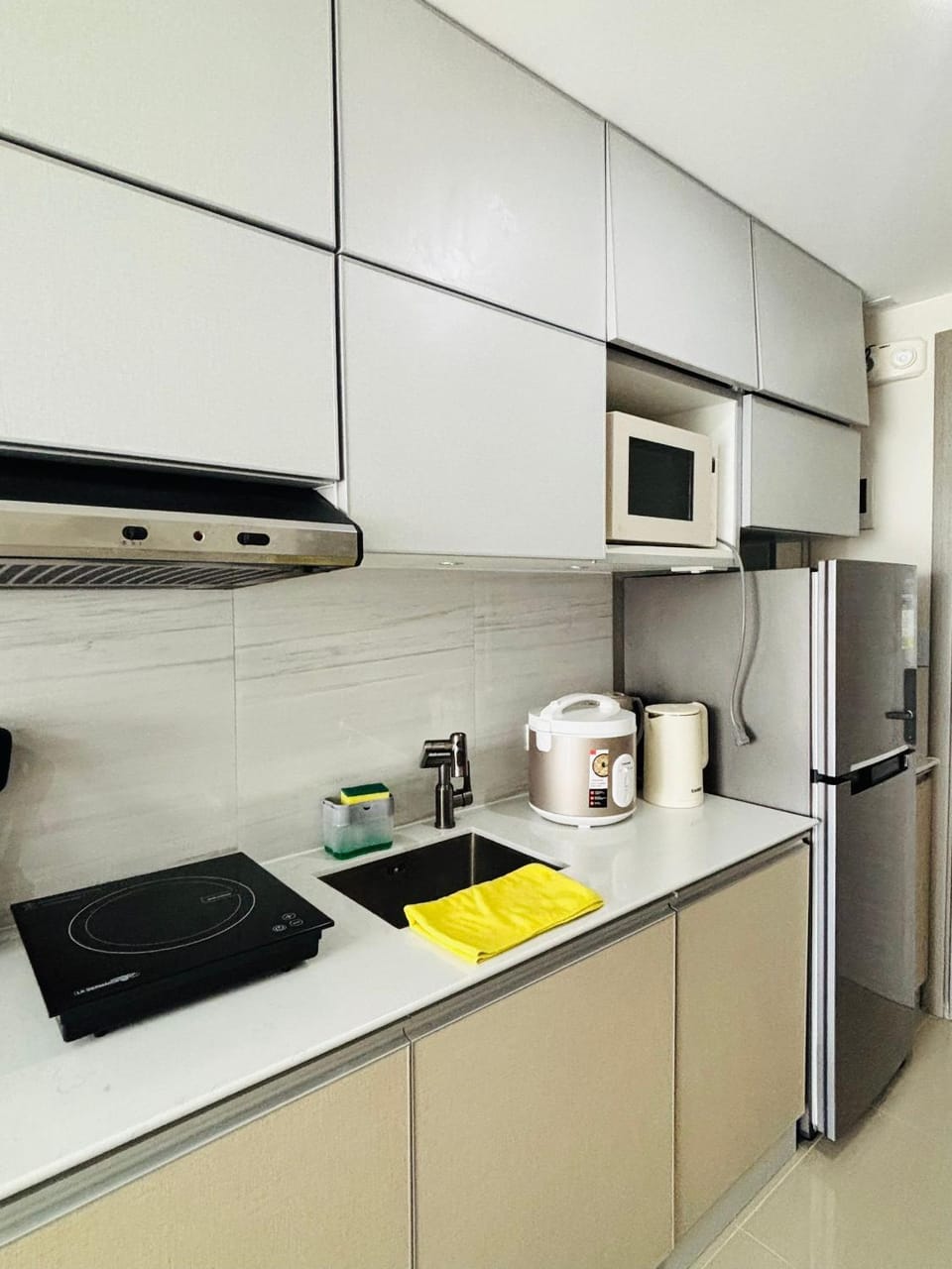 microwave, oven, kitchen