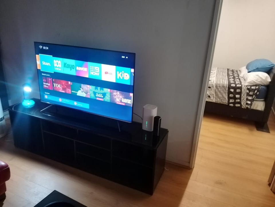 Communal lounge/ TV room, TV and multimedia, Photo of the whole room, Evening entertainment